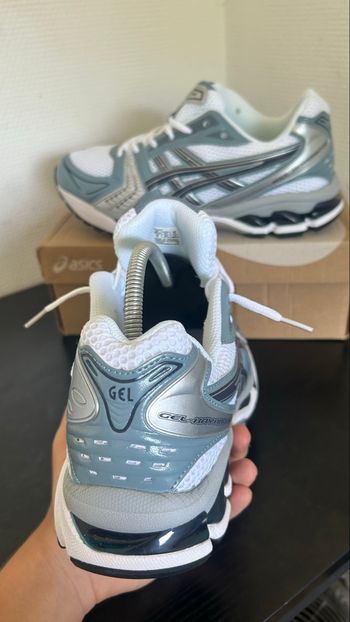 Asics • Fjors Grey • Taille 45