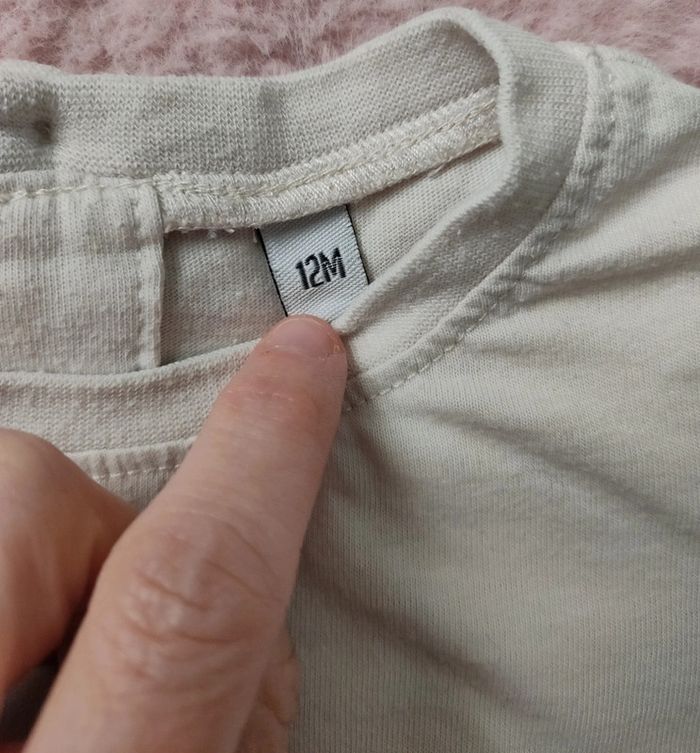 👶 Tee-shirt 12 mois 👶 - photo numéro 3