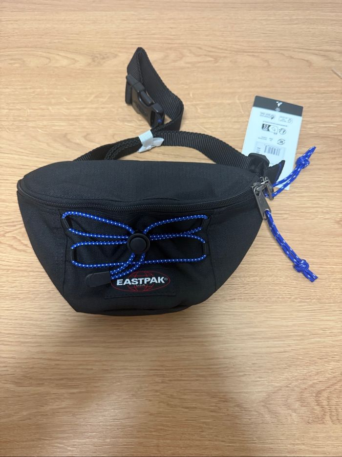 Sac banane eastpak neuf