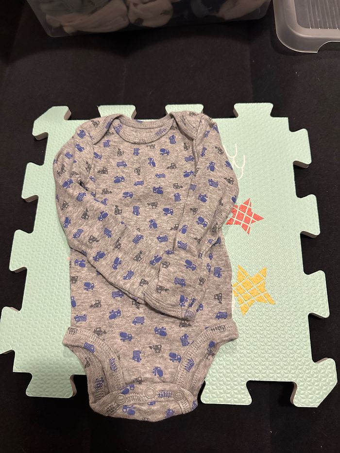 Lot de bodies bébé naissance 0mois - photo numéro 3