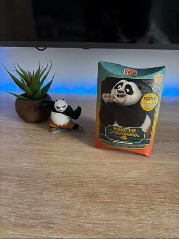 Lot figurine kung-fu panda et puzzle Burger  King