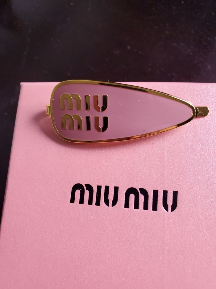 Pince cheveux miu miu - photo numéro 4