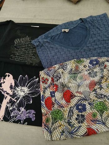 Lot de 4 hauts taille 38