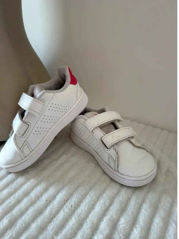 Chaussures Bébé Adidas Blanches et Rose - Taille EU 22
