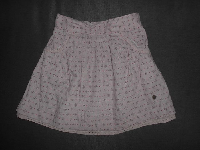 Jupe (Kidkanai), taille: 4 ans a 0,50 EURO