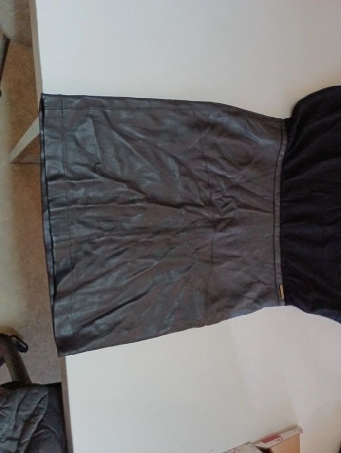 Robe femme Guess taille XS mi simili cuir mi coton - photo numéro 2