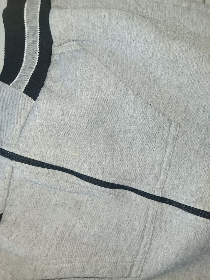 Gilet zippé - photo numéro 4