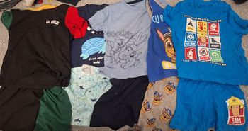 Lot de 5 pygama short taille 24 mois garcon