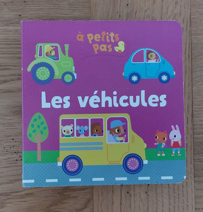 Les véhicules - livre cartonné, épais et avec rabats