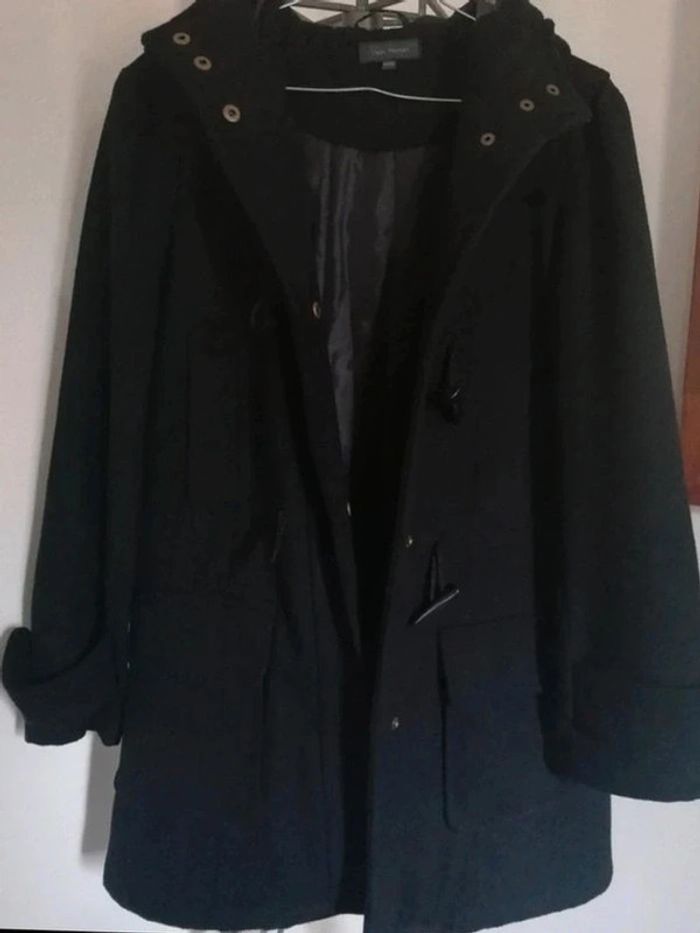 Manteau noir chaud tout doublé Kiabi taille XS