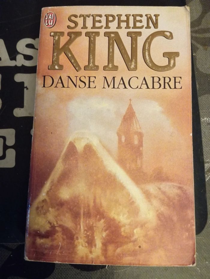 Livre de poche Danse macabre de Stephen king + cadeau