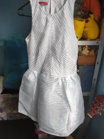 Robe patineuse brillante