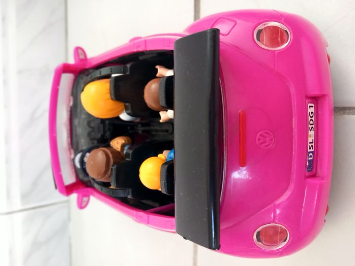 VOITURE ROSE - photo numéro 4