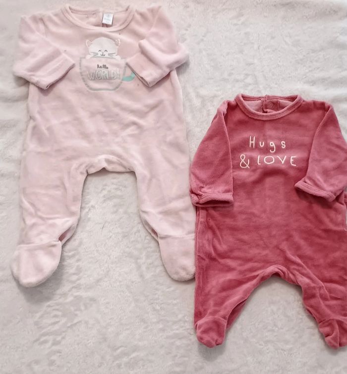Lot 2 pyjamas