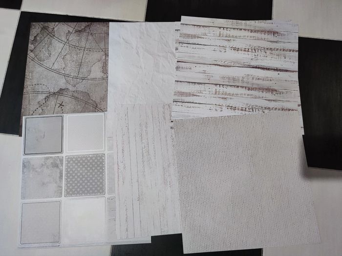Lot de 12 feuilles recto verso cartonnées 30 x 30 cm #105