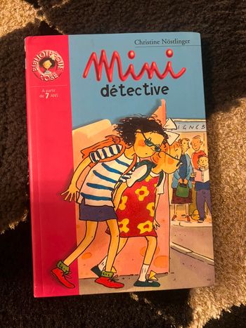 Bibliothèque Rose, Mimi détective