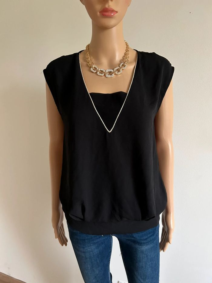 Blouse noire et dorée sans manches Naf Naf taille 36 jamais portée