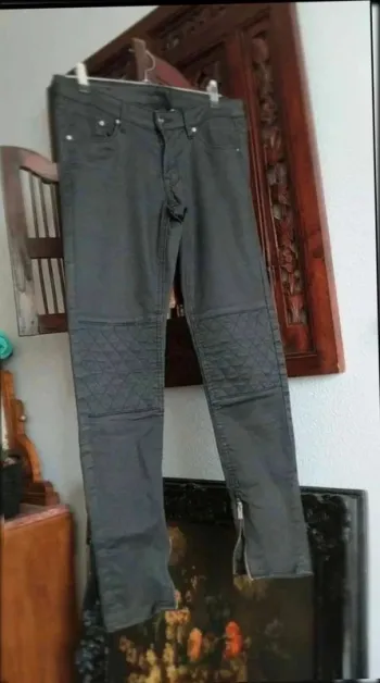 Jean  enduit  skinny noir  36