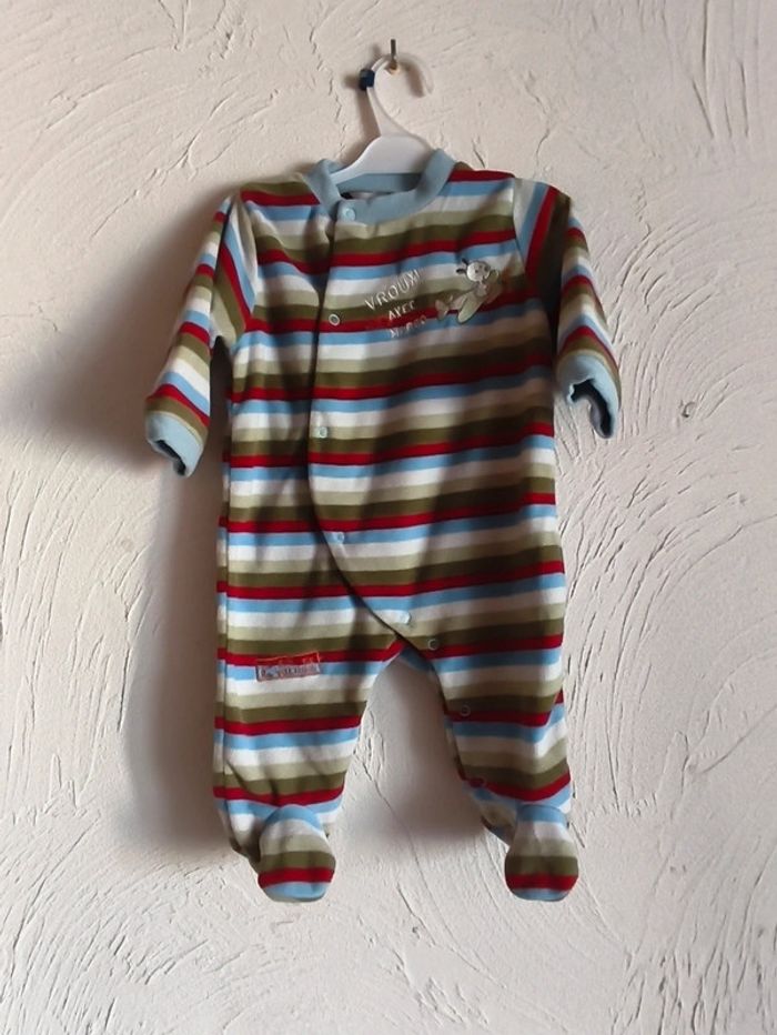 Pyjama a rayures