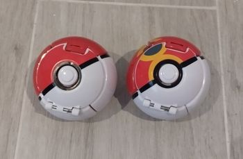 Lot de 2 pokeball pop Pokémon