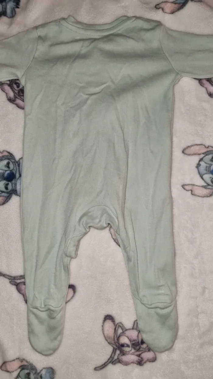 Pyjama 0/3 mois en très bon état - photo numéro 6