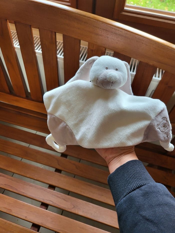 Doudou pouce lapin