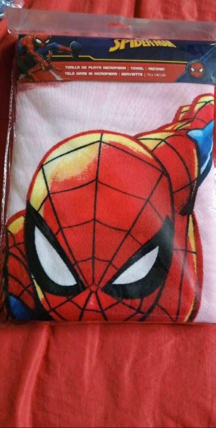 Lot 2 serviettes de plage - photo numéro 2