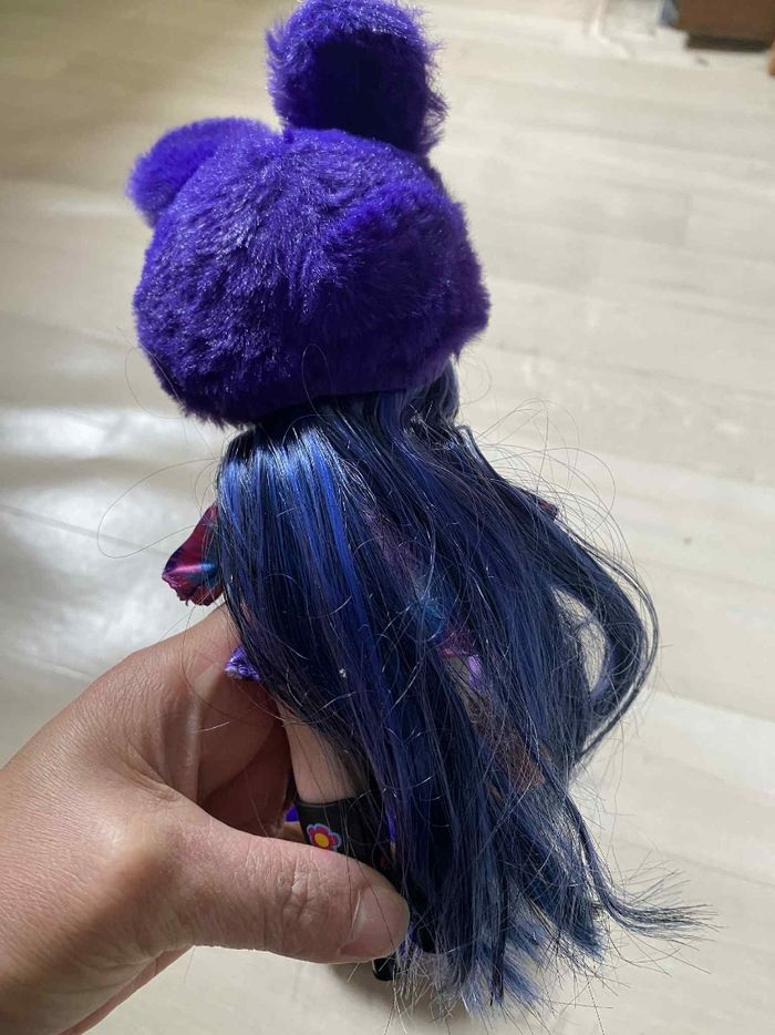 2 poupées  Naf Naf surprise - photo numéro 9