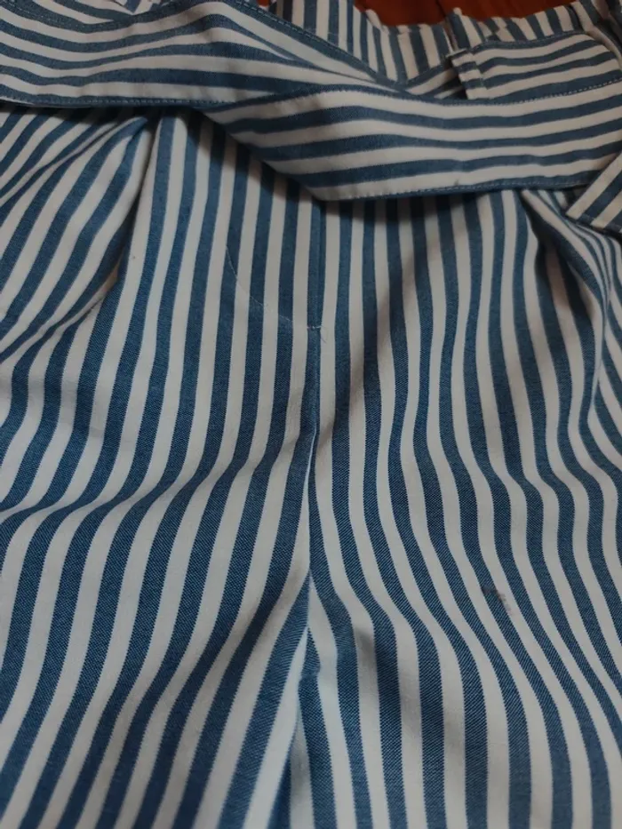 Short blanc rayé - photo numéro 2