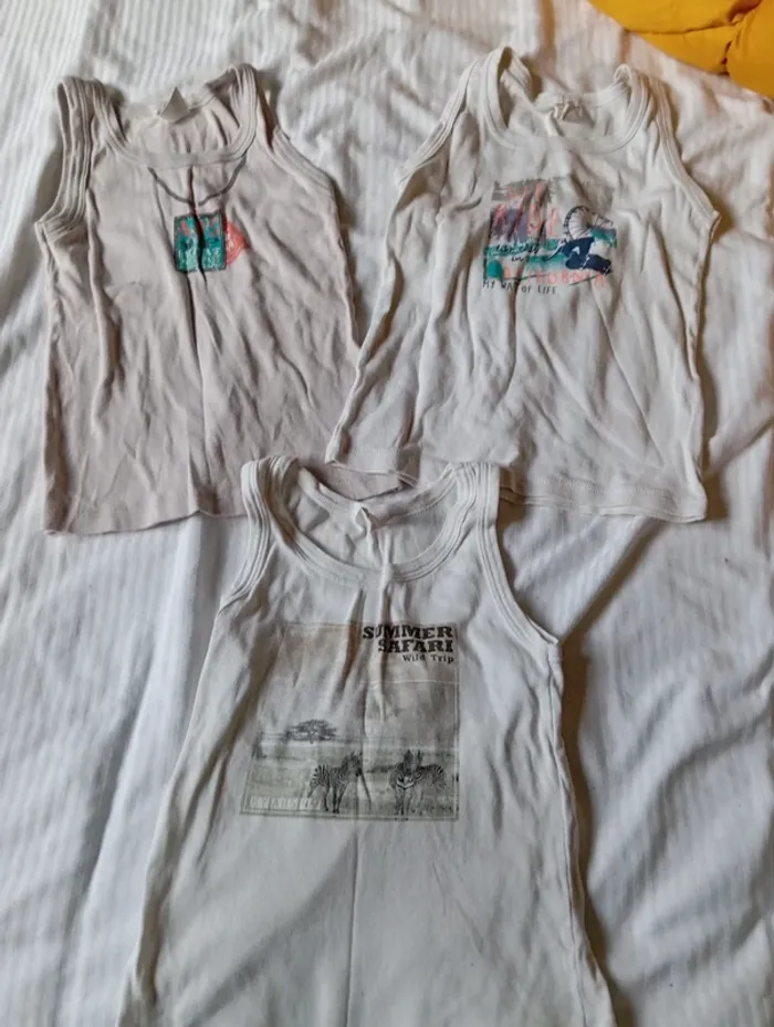 Lot débardeurs Petit bateau 6 8 ans absorba - photo numéro 2