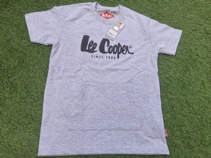 Tee shirt