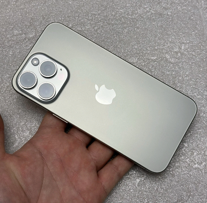 Iphone -15-pro-max - photo numéro 3