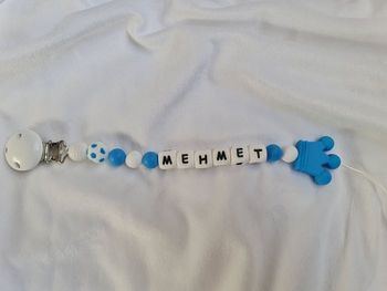 Attache tétine personnalisée