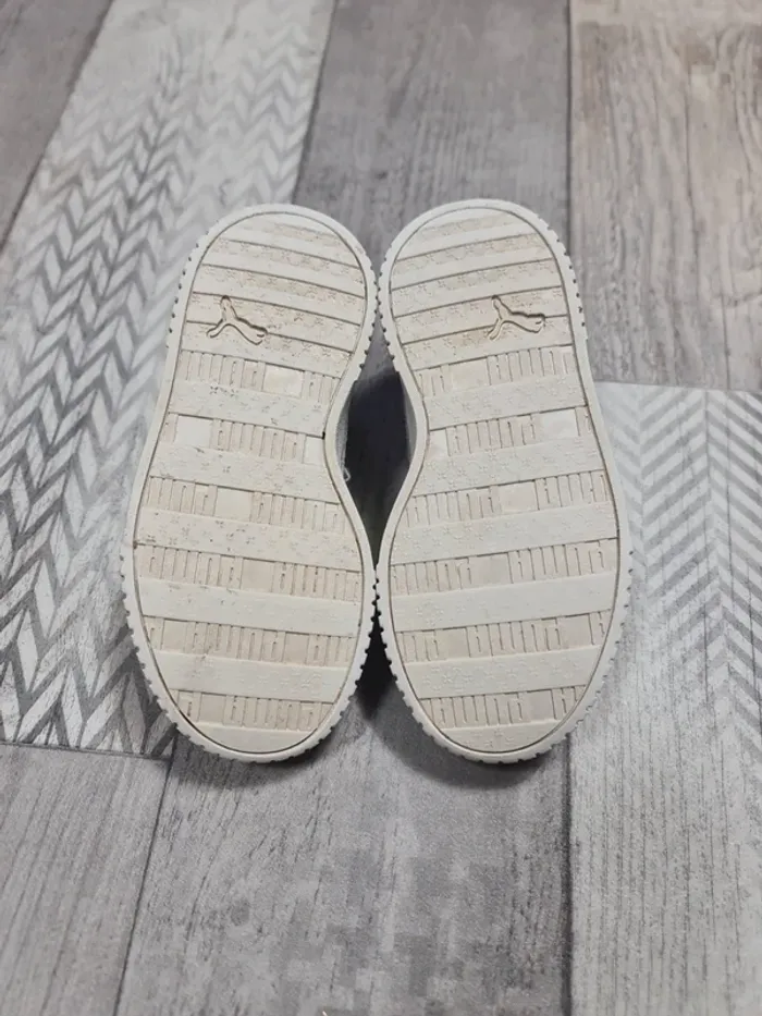 Baskets Puma enfant - Blanc irisé - Taille 28 - photo numéro 5