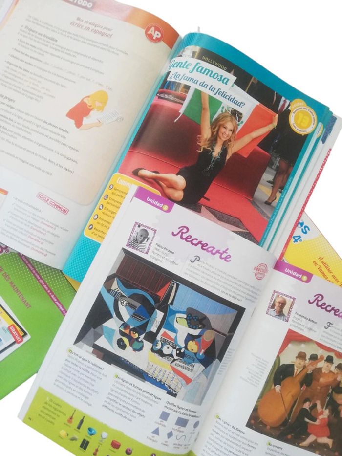 Lot de trois manuels scolaires espagnol, un cahier d'activités et un livret de l'enseignant - photo numéro 3