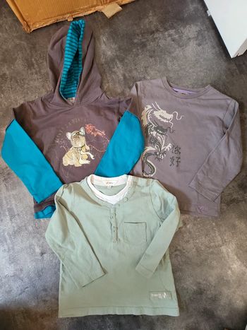 Lot 3 t-shirts manches longues garçon 3 ans très bon état