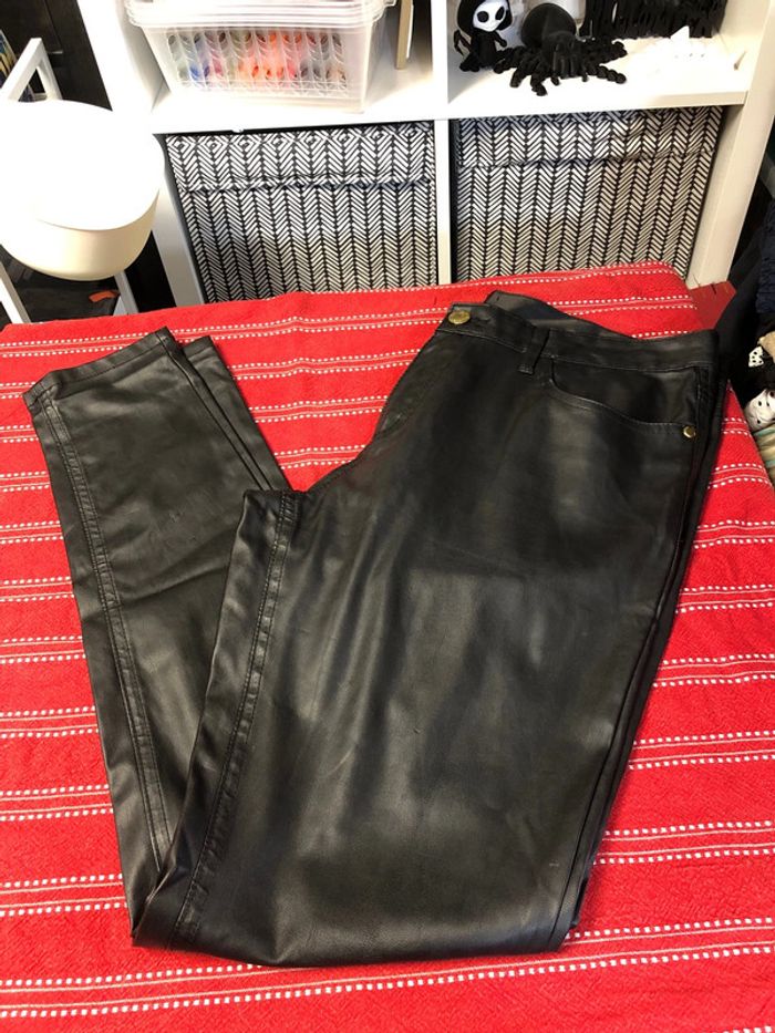 Pantalon faut cuir