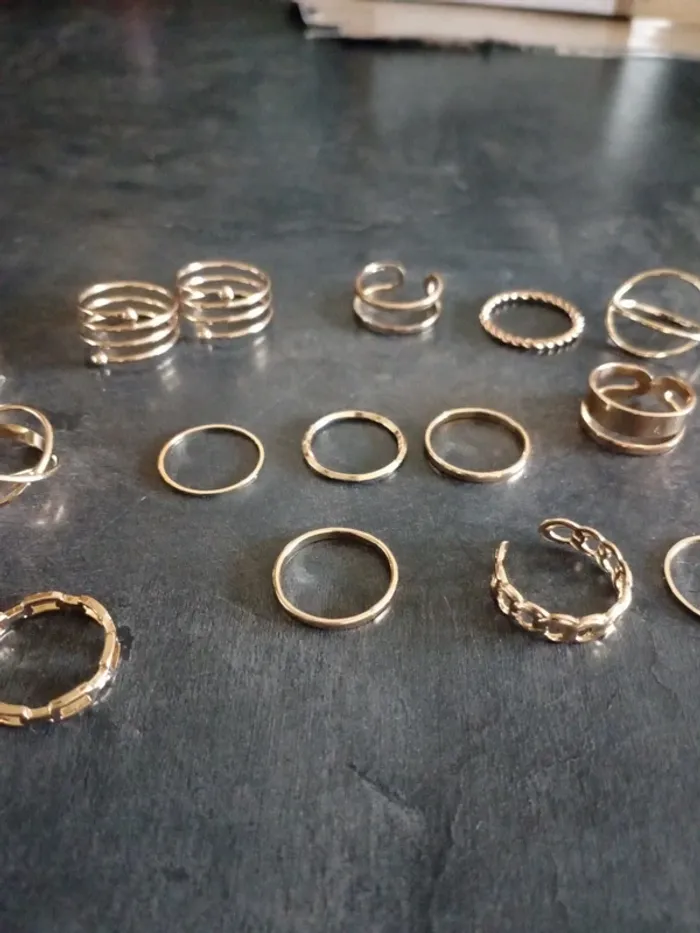 Lot de 15 bagues