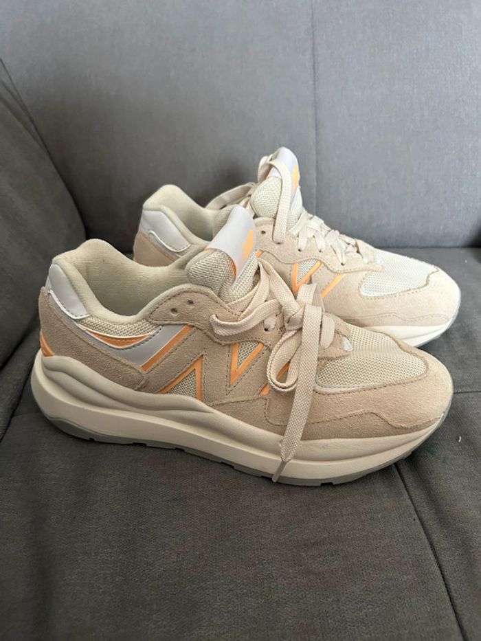 Sneakers New Balance 57/40 P. 38 beige orange