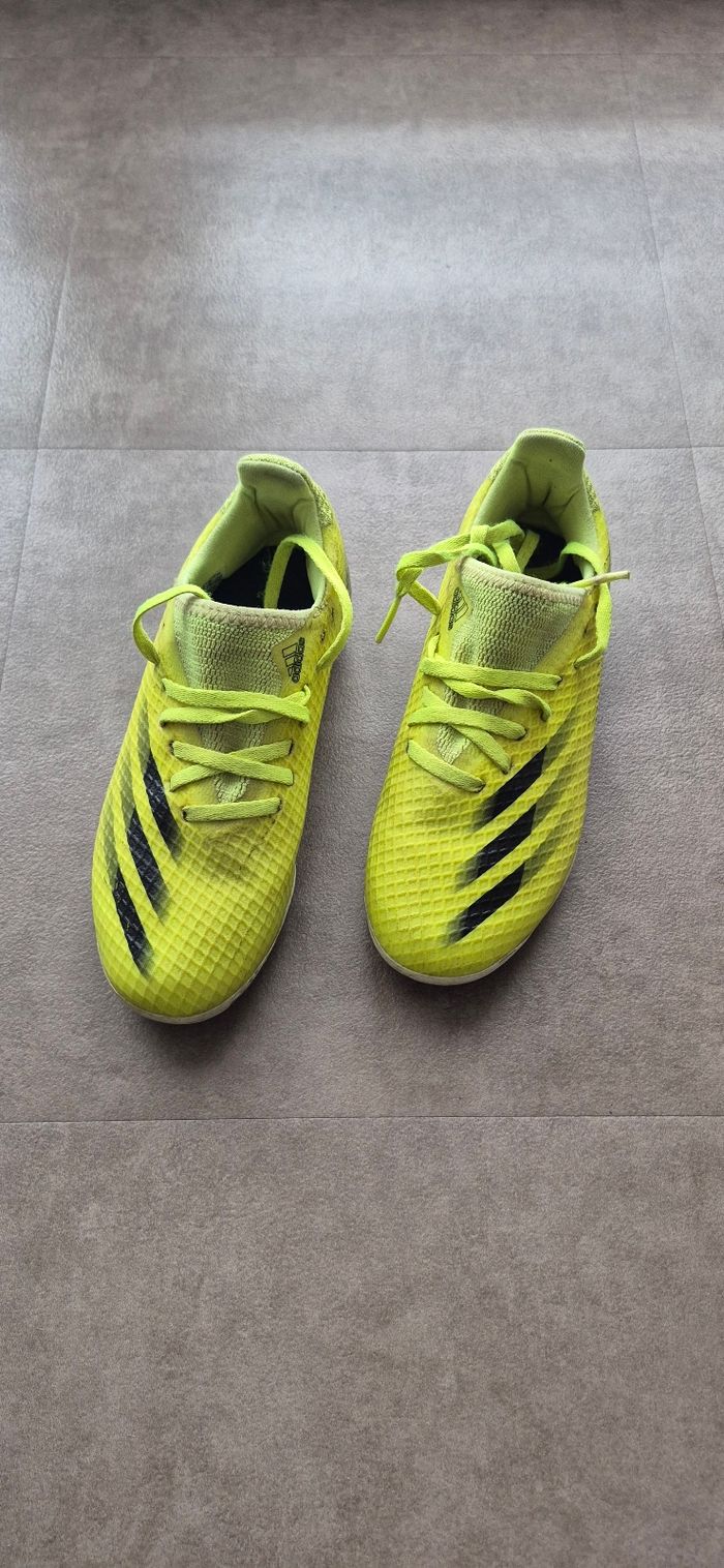 Chaussure de foot Adidas p.35