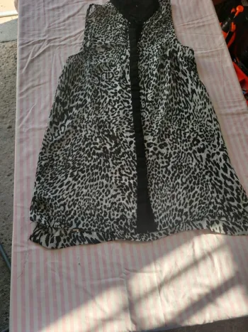 Joli chemisier taille 38/40