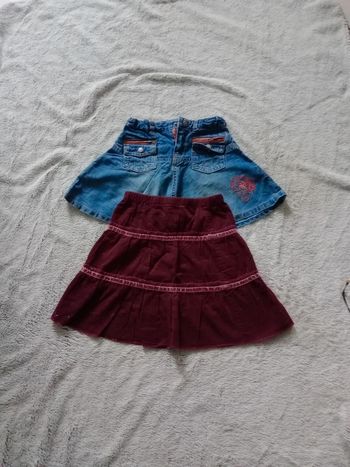 Jupes 2 ans et 3 ans  lot de 2 c57