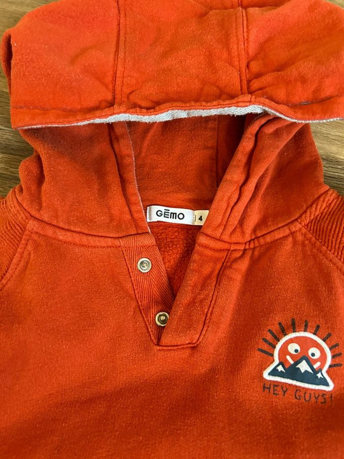 Pull à capuche 4 ans - photo numéro 3