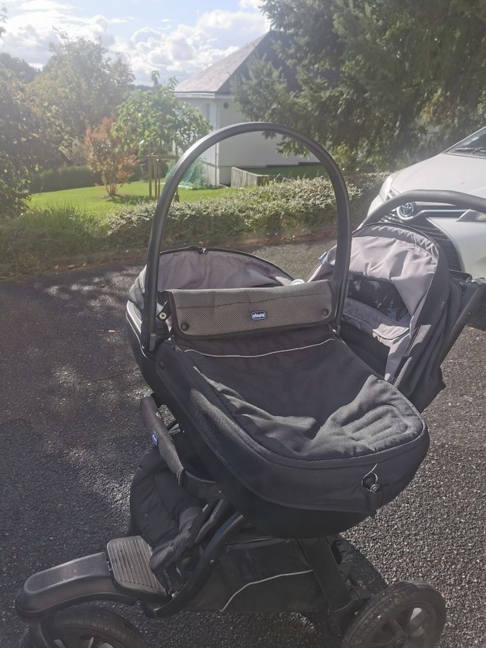 Poussette évolutive trio chicco activ3 - photo numéro 2