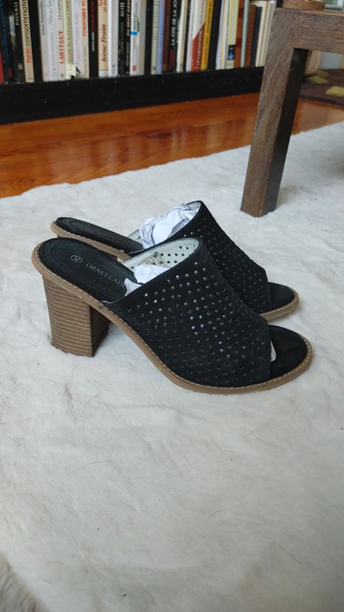 Mule en cuir daim noire talon 8 cm - photo numéro 4