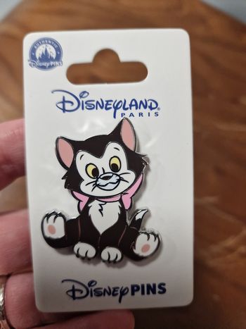 Pins disney figaro