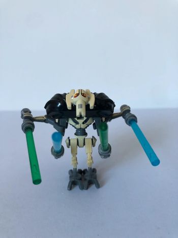Figurine type lego Général Griévious. Star Wars