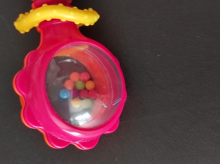 Petit hochet bébé – garçon ou fille – multicolore - photo numéro 4