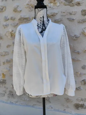 Superbe blouse chemise blanche taille M manches dentelles
