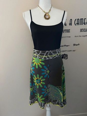 Jupe mi longue légère colorée fleurie Desigual